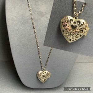 Heart Locket Pendant Necklace 32 In As Is Silver Filigree Chain Magnetic Closure